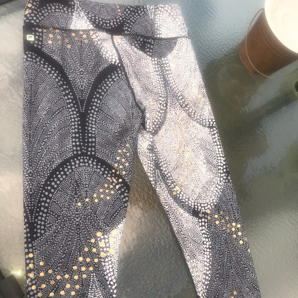 Capri leggings with design